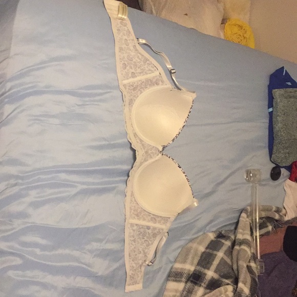 JESSICA SIMPSON Bra - Picture 2 of 7